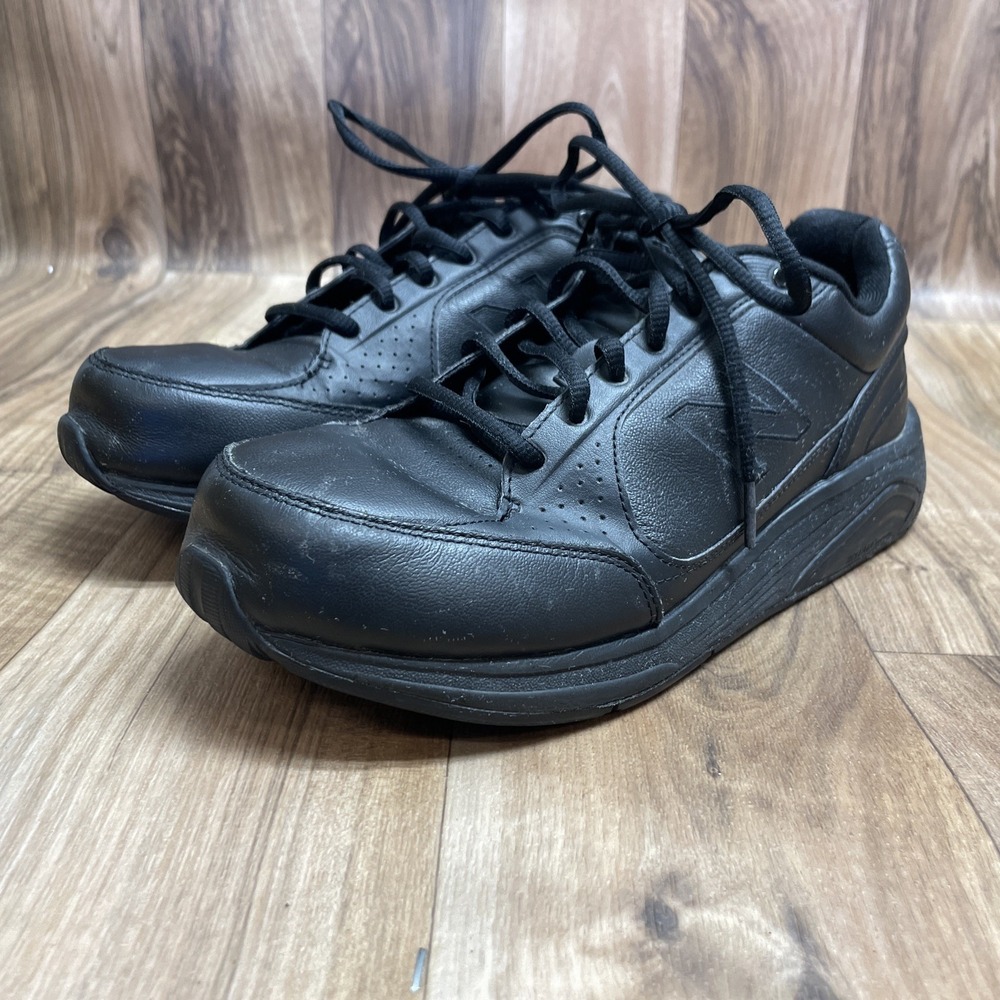New Balance Men's Black Leather Athletic Sneakers - Cushioned Lace-Up